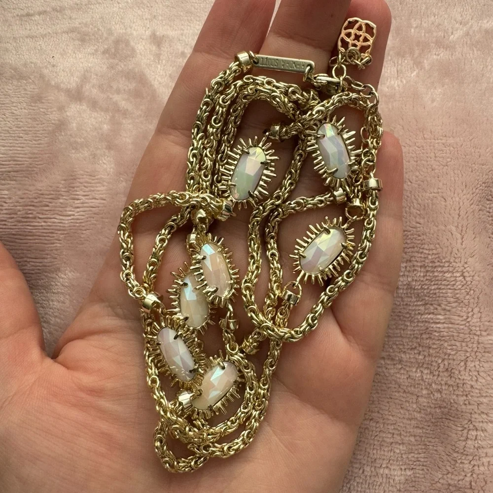 Vintage Kendra Scott Leighton Necklace in White Iridescent, Rare & HTF - Picture 5 of 7